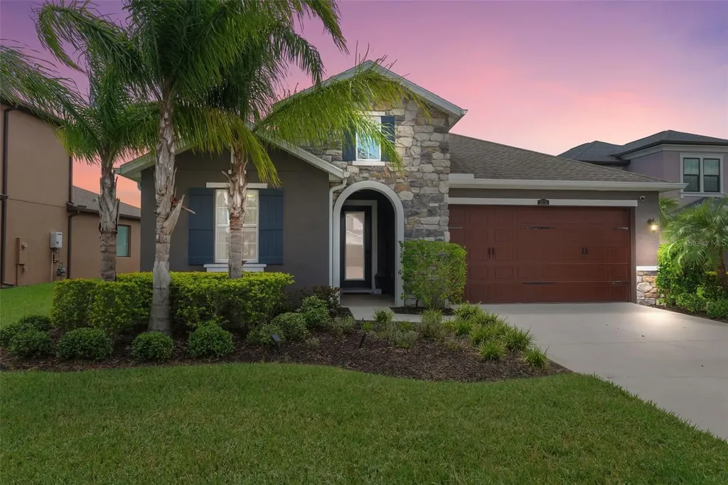 28736 Revaro Lane Wesley Chapel FL 33543
