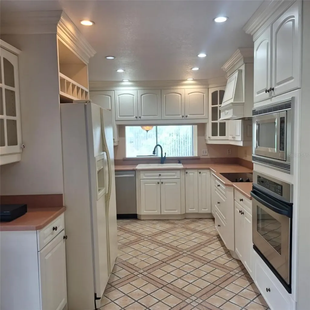 1517 N Carolwood Boulevard Fern Park FL 32730