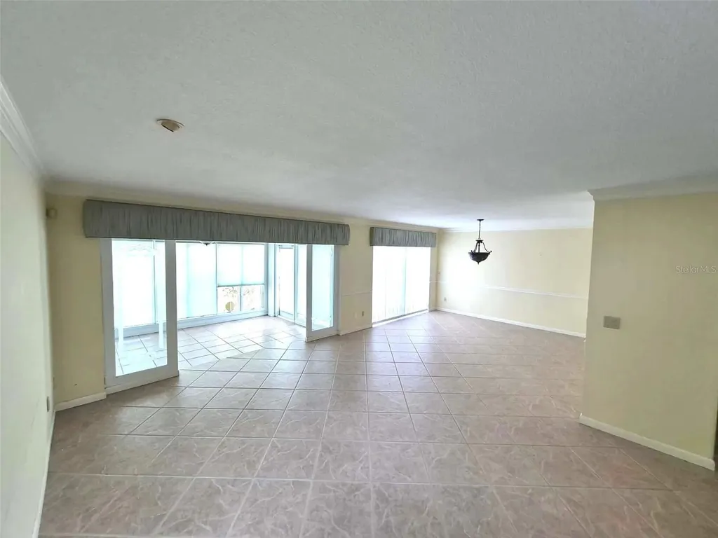 1517 N Carolwood Boulevard Fern Park FL 32730