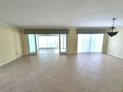 1517 N Carolwood Boulevard Fern Park FL 32730