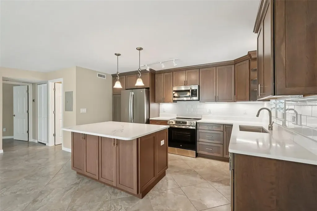 999 Inlet Circle Venice FL 34285