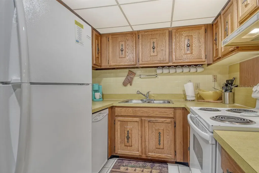 6157 Midnight Pass Road Sarasota FL 34242