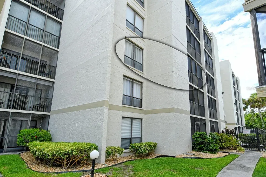 6157 Midnight Pass Road Sarasota FL 34242