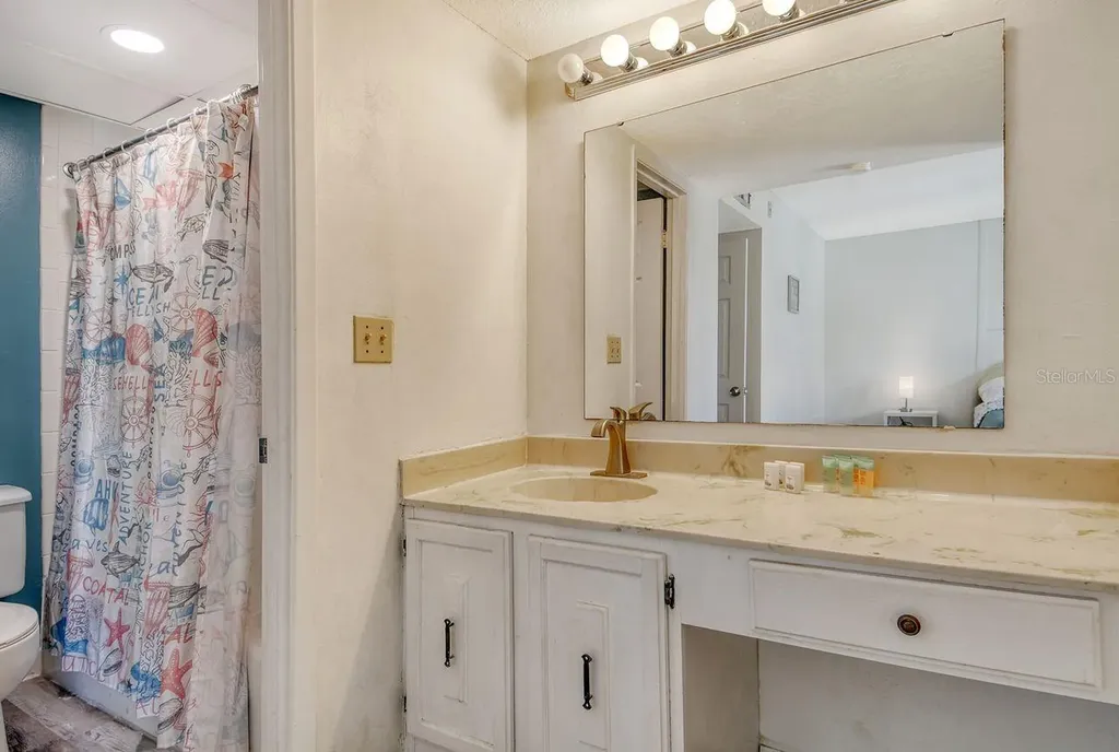 6157 Midnight Pass Road Sarasota FL 34242