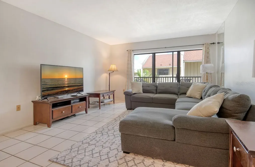 6157 Midnight Pass Road Sarasota FL 34242