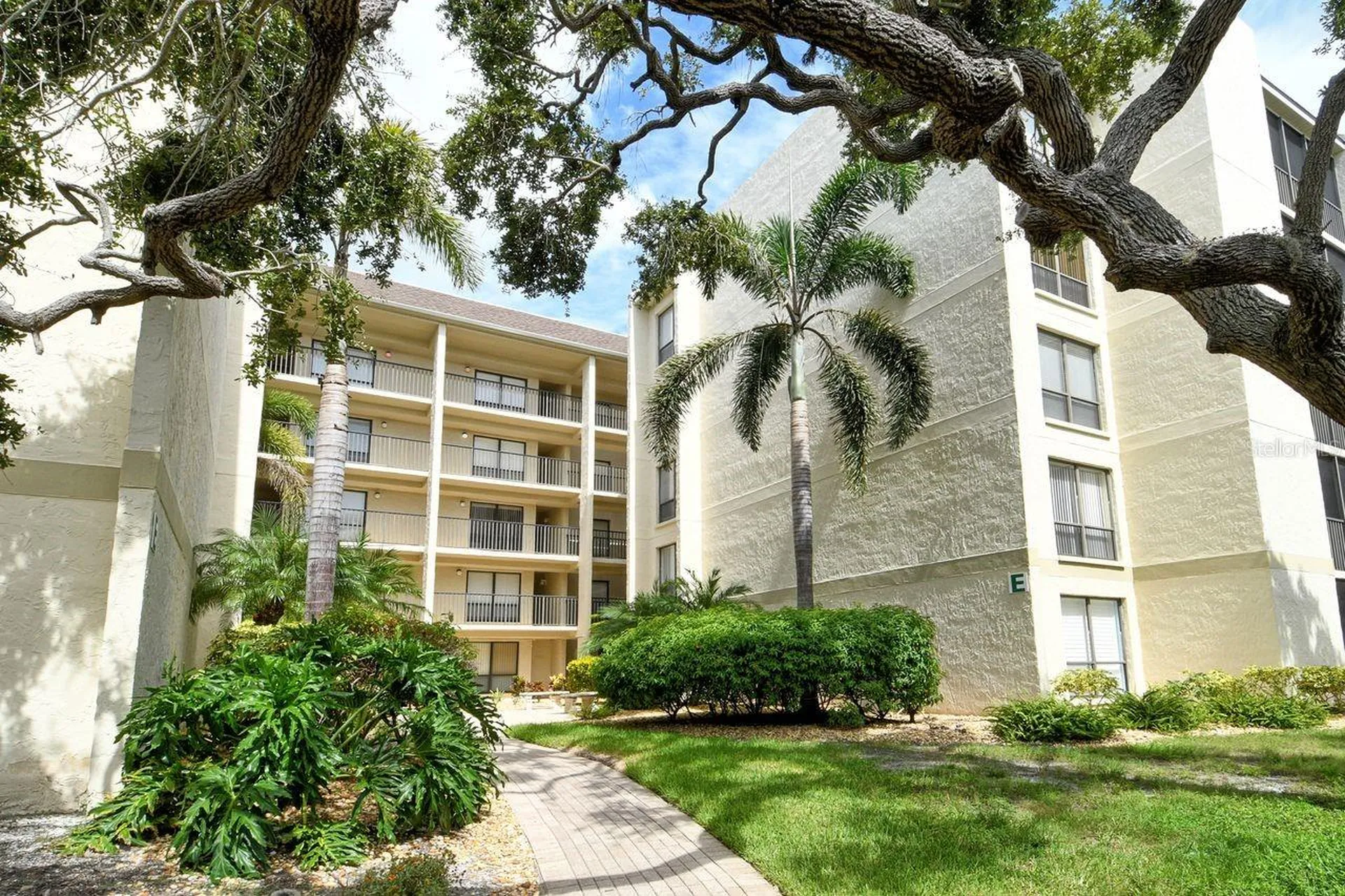 6157 Midnight Pass Road Sarasota FL 34242