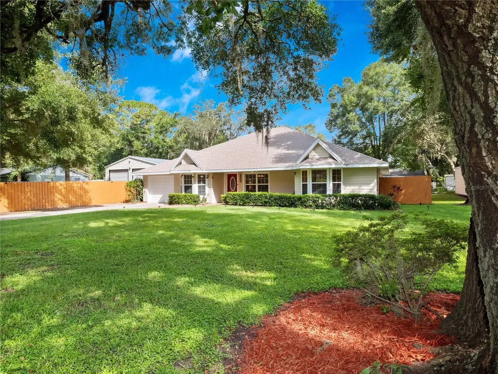 25731 Lido Avenue Sorrento FL 32776