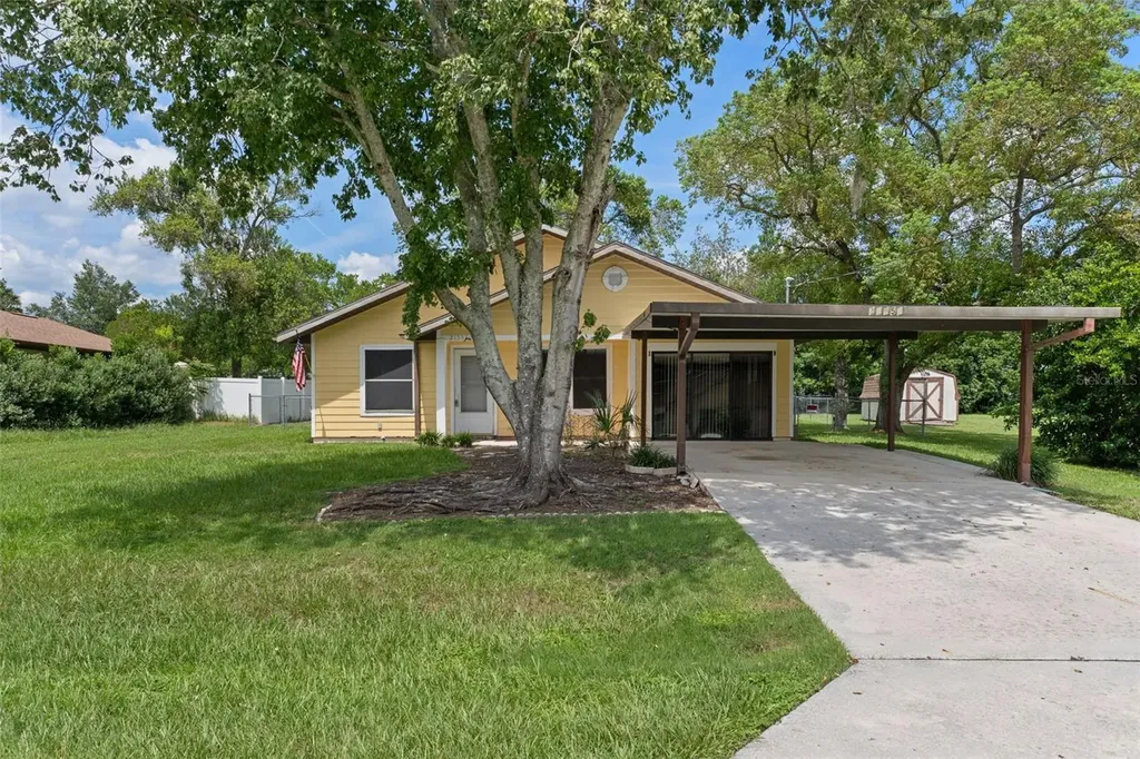 21557 SW Peach Blossom Street Dunnellon FL 34431