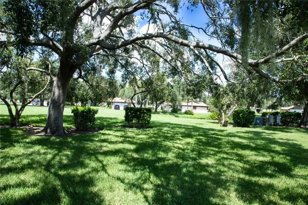 4703 Oak Hill Drive Sarasota FL 34232