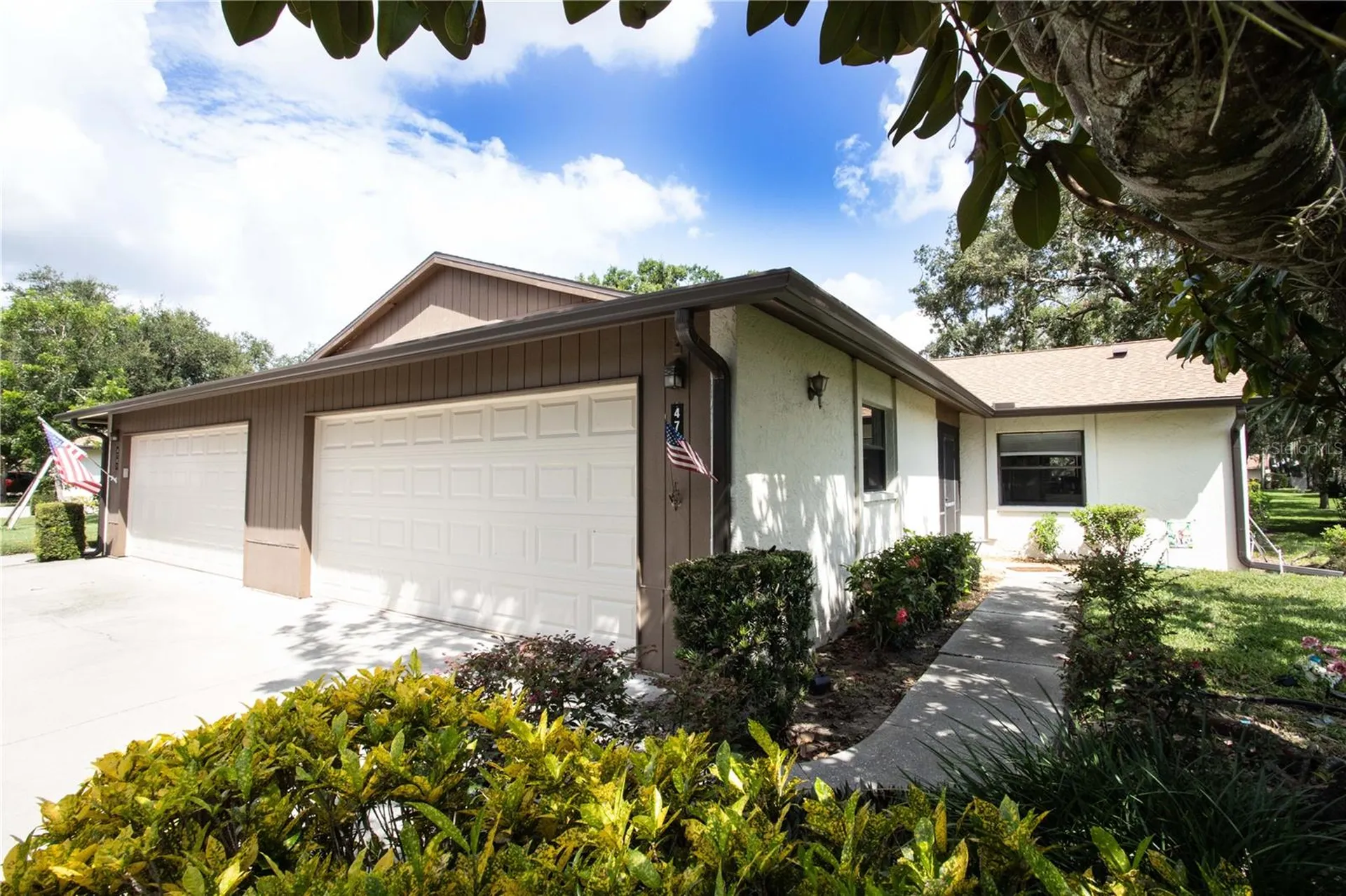 4703 Oak Hill Drive Sarasota FL 34232