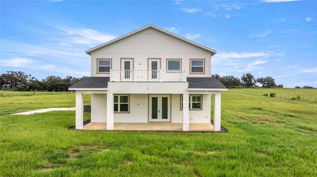21786 NW 27th Street Morriston FL 32668