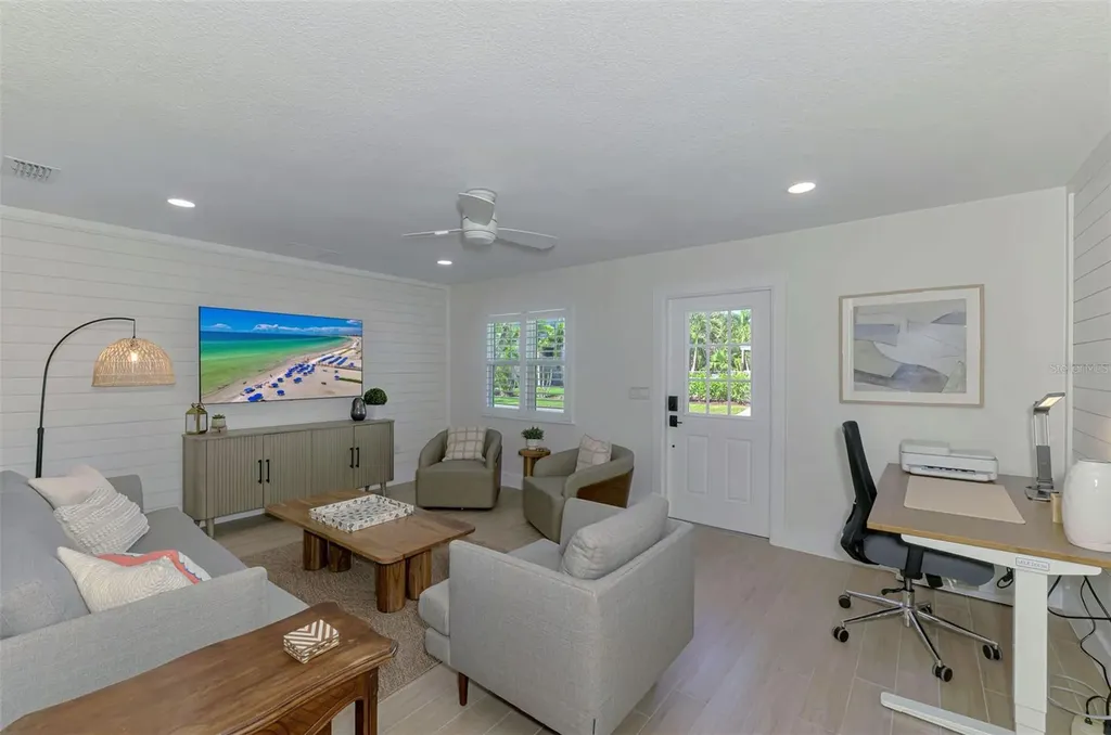 1100 Point Of Rocks Road Sarasota FL 34242