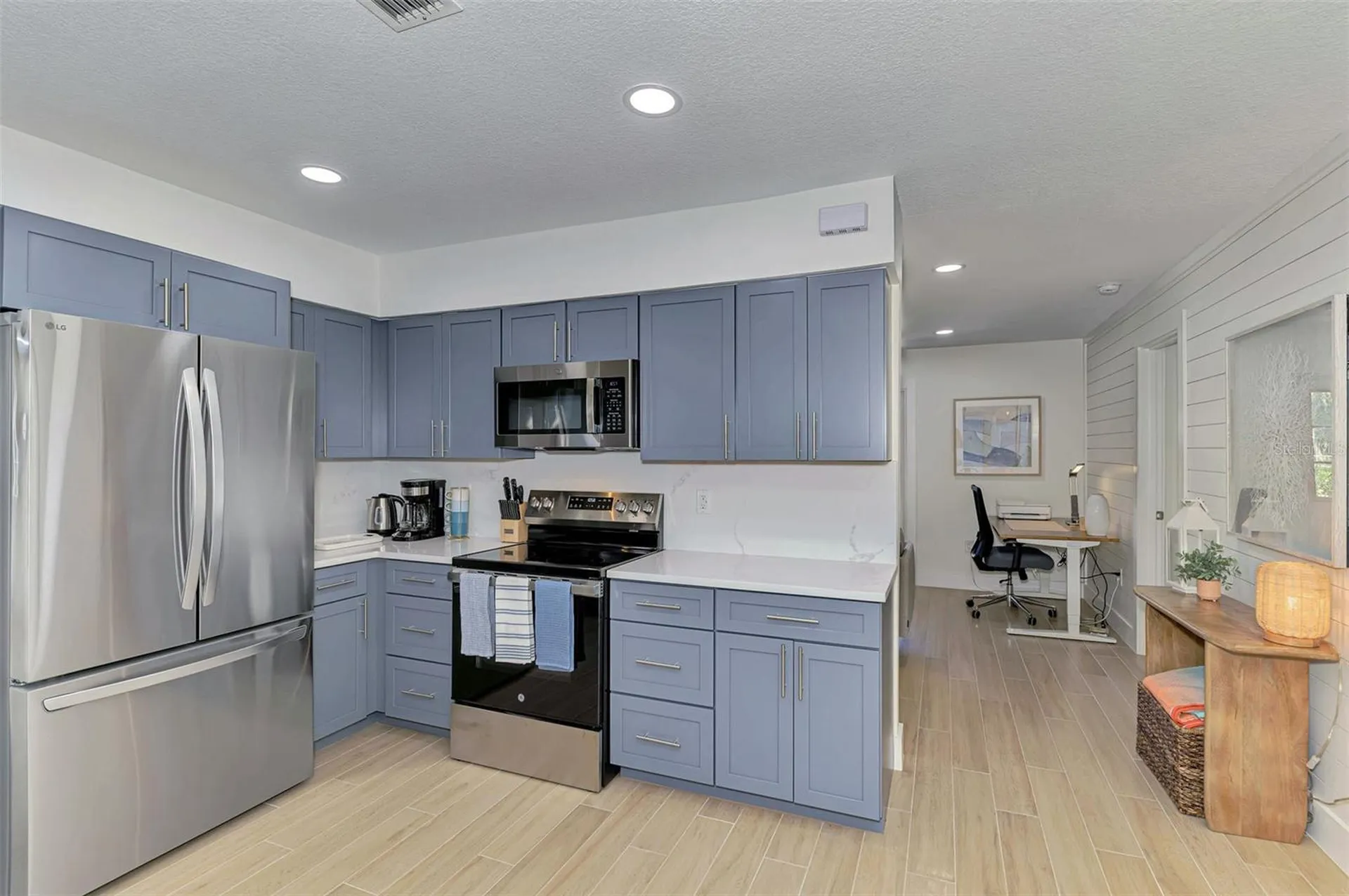 1100 Point Of Rocks Road Sarasota FL 34242