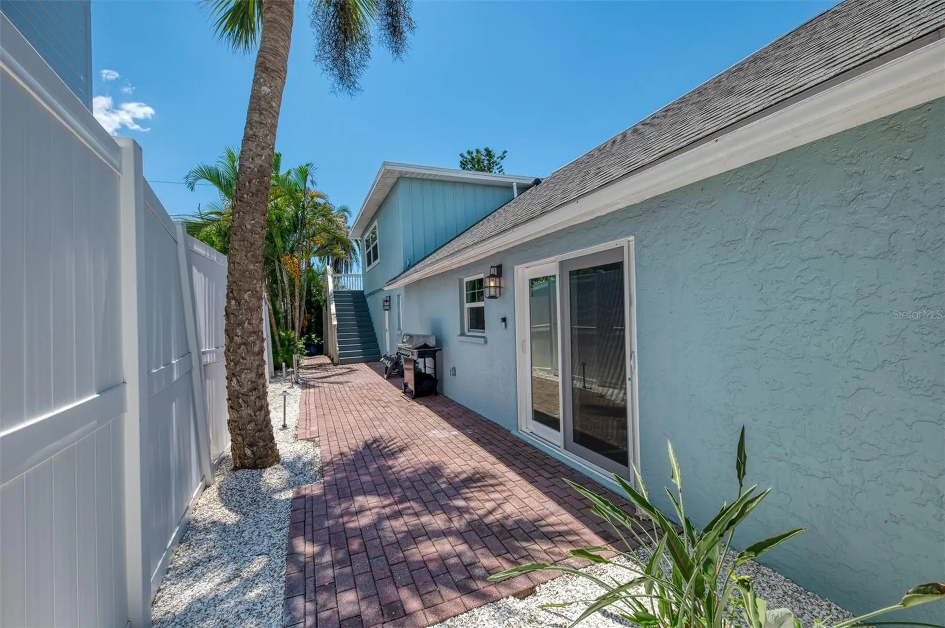 1100 Point Of Rocks Road Sarasota FL 34242