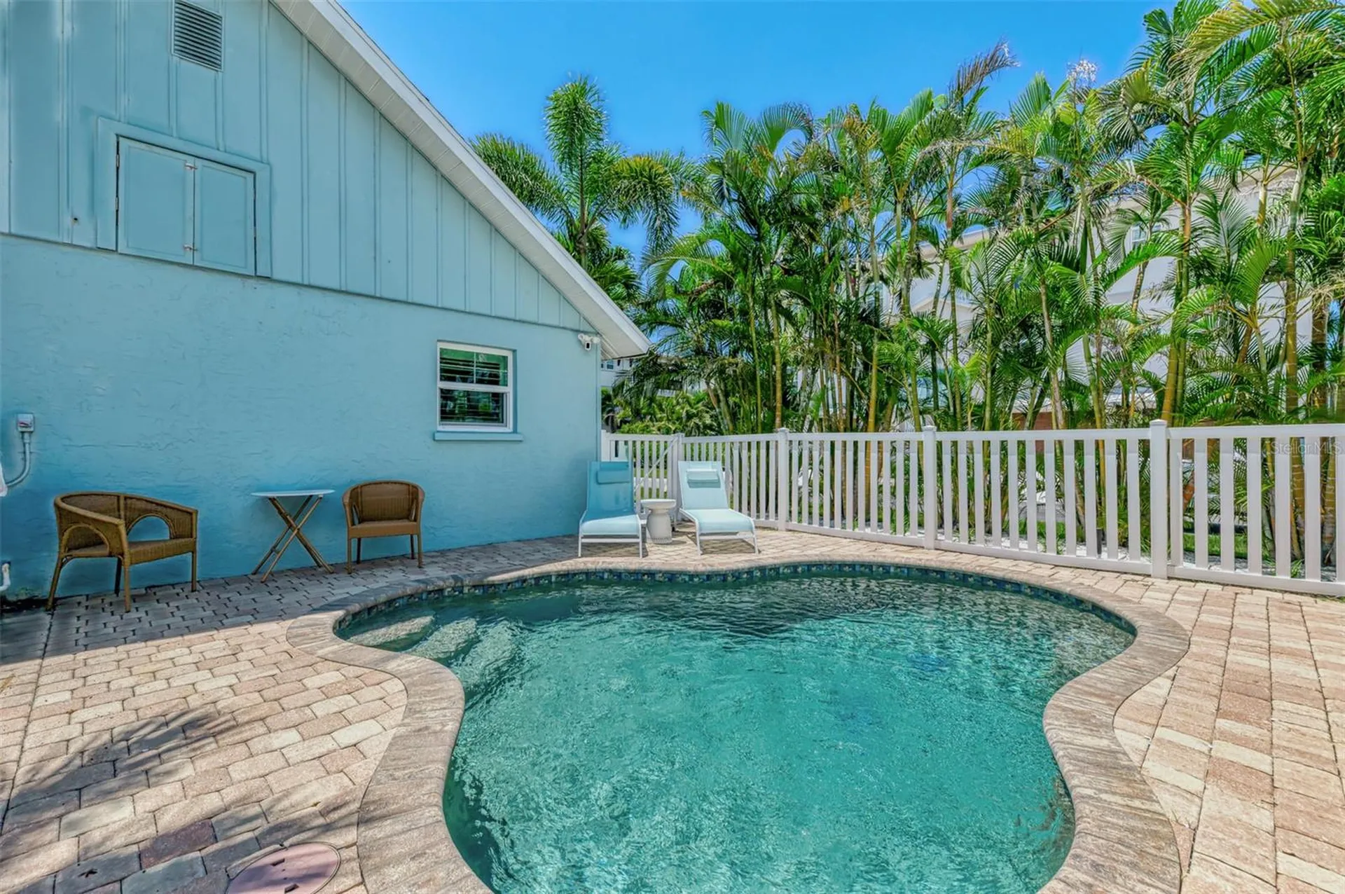 1100 Point Of Rocks Road Sarasota FL 34242