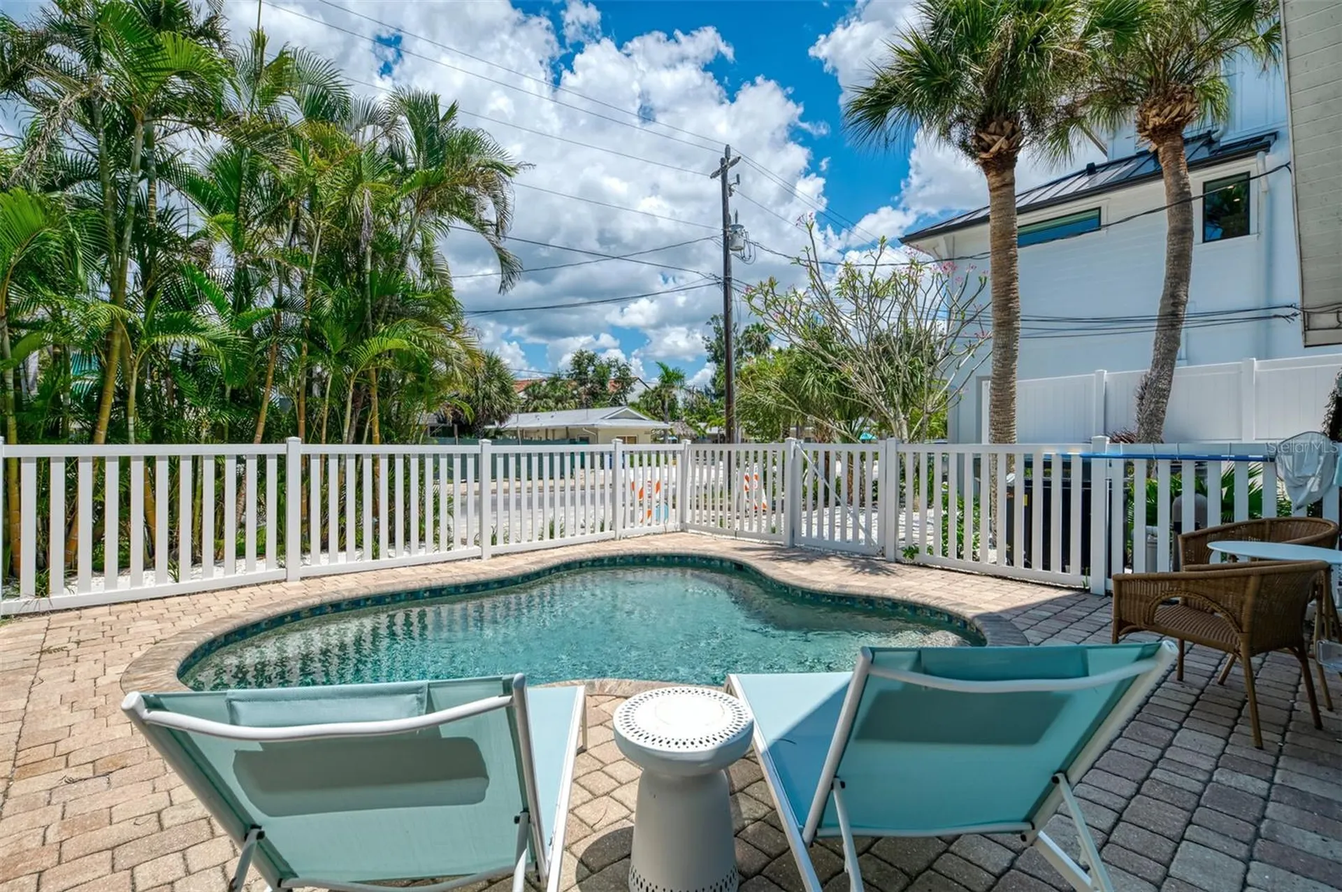 1100 Point Of Rocks Road Sarasota FL 34242
