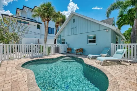 1100 Point Of Rocks Road Sarasota FL 34242