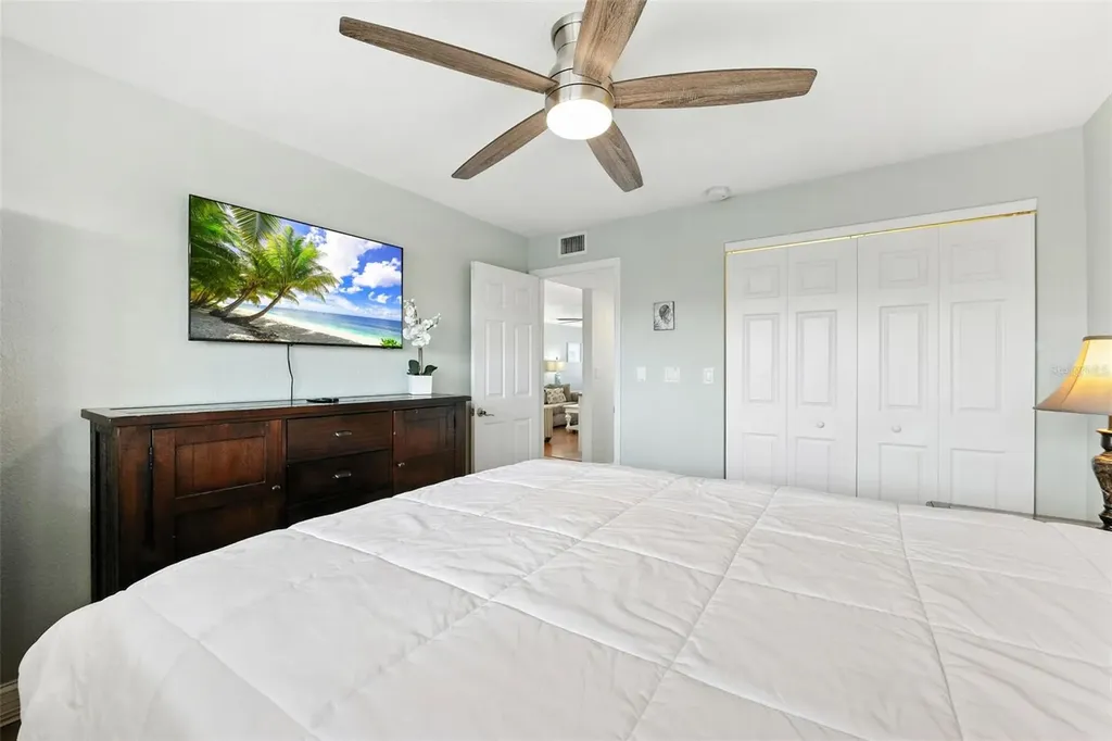 10265 Gulf Boulevard St Petersburg FL 33706