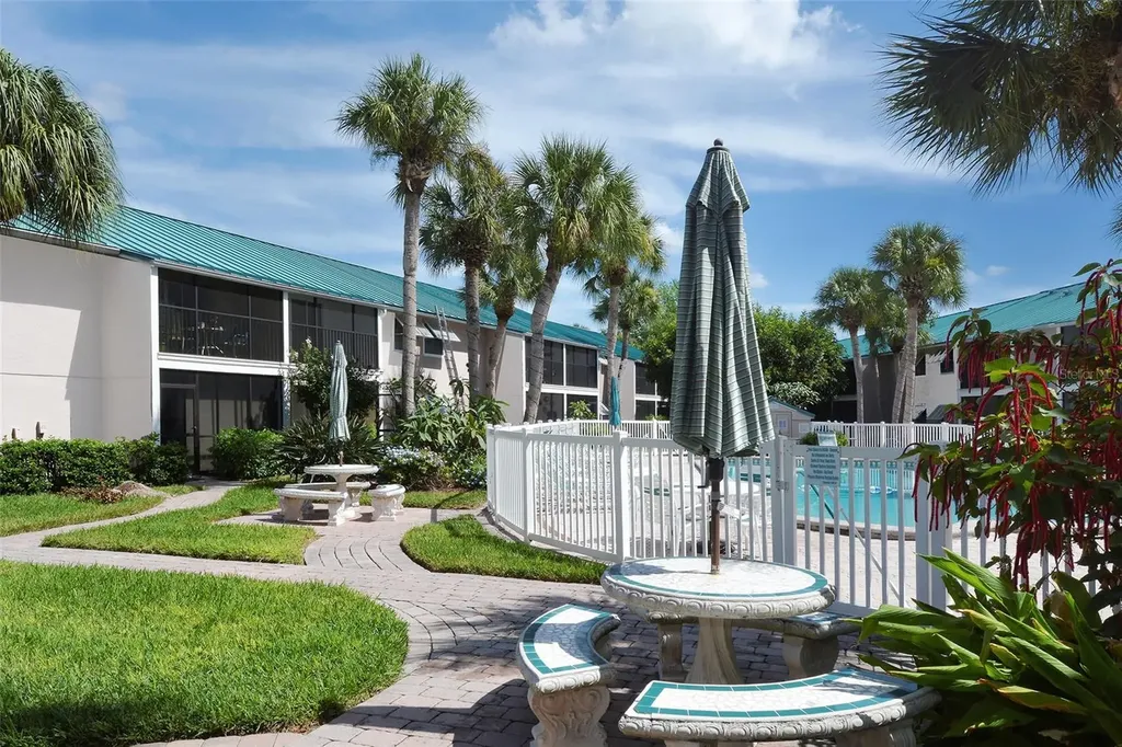 5641 Midnight Pass Road Sarasota FL 34242