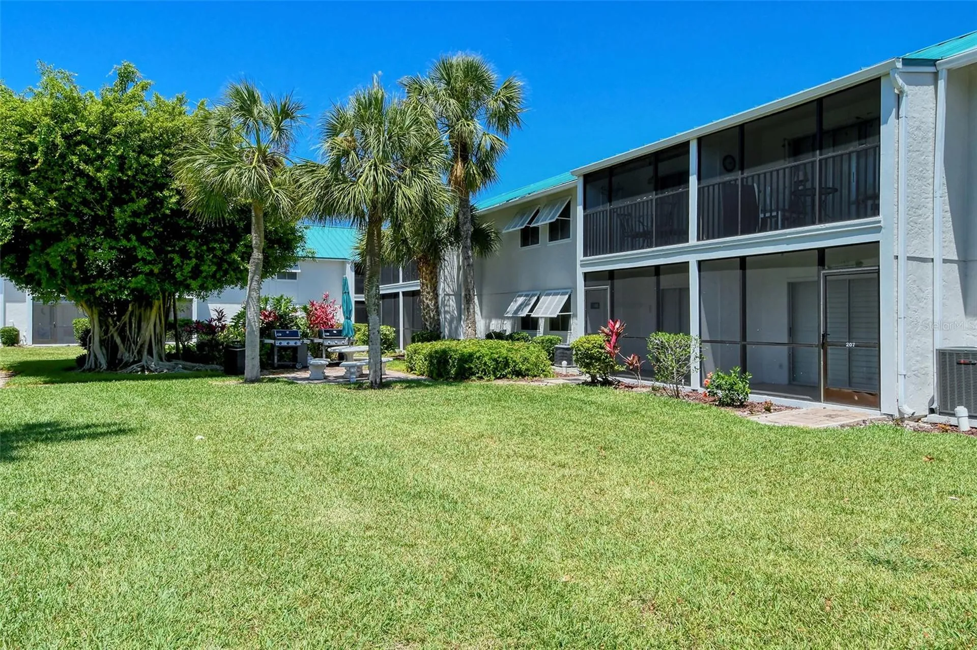 5641 Midnight Pass Road Sarasota FL 34242