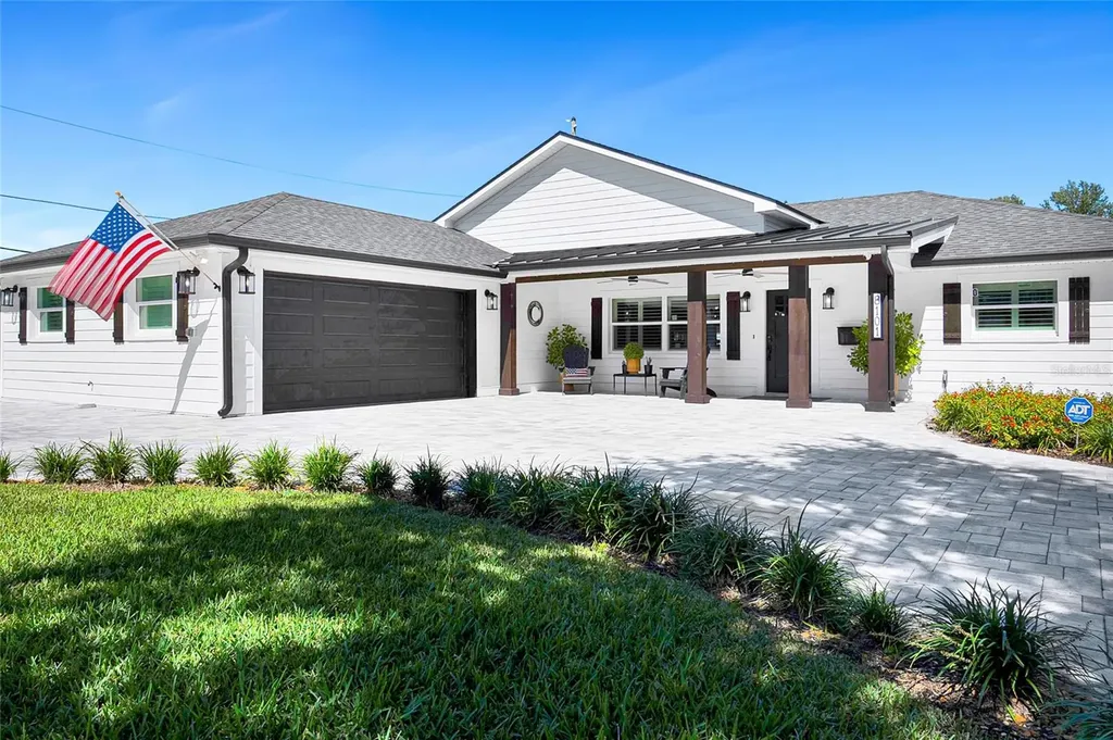 8101 38th Avenue N St Petersburg FL 33710