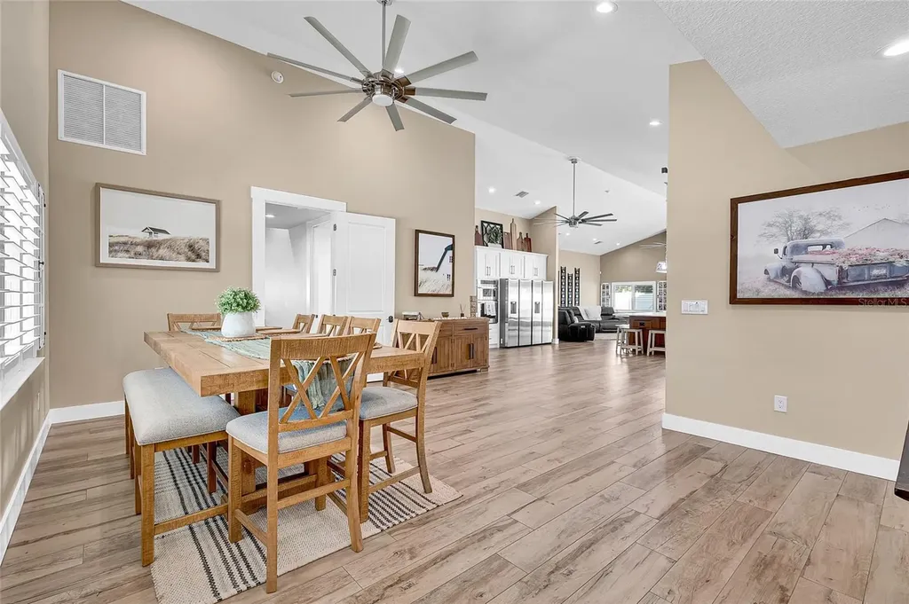 8101 38th Avenue N St Petersburg FL 33710