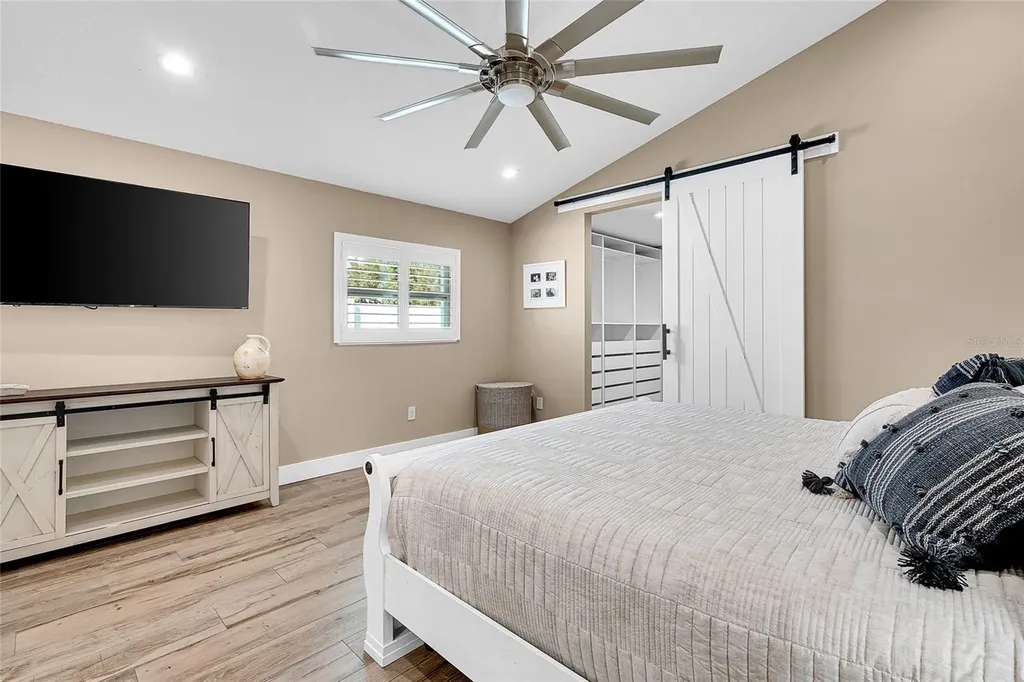 8101 38th Avenue N St Petersburg FL 33710