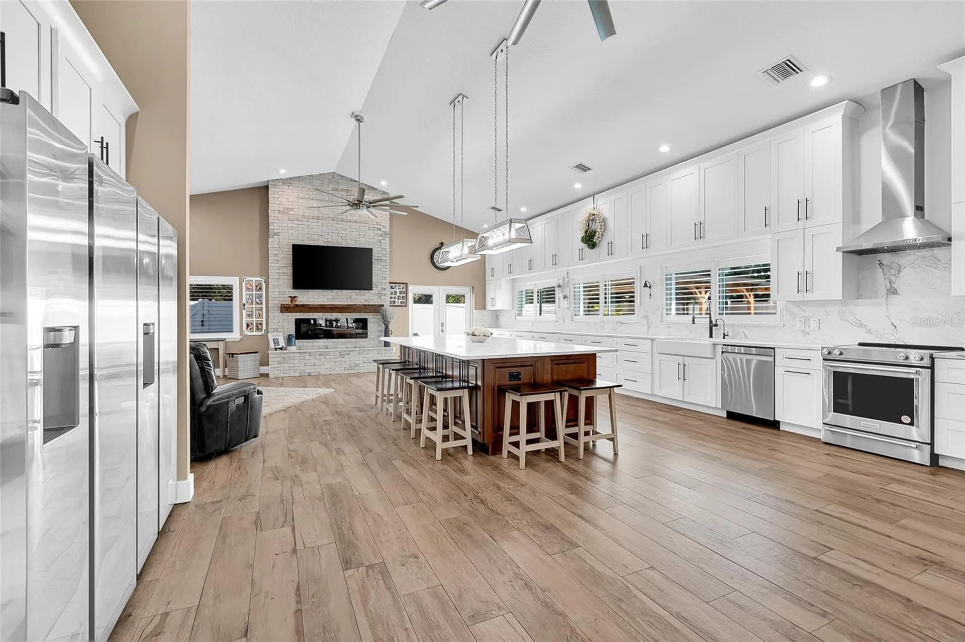 8101 38th Avenue N St Petersburg FL 33710