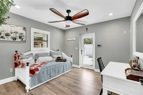 8101 38th Avenue N St Petersburg FL 33710
