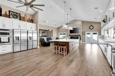 8101 38th Avenue N St Petersburg FL 33710