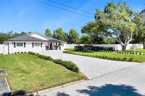 8101 38th Avenue N St Petersburg FL 33710