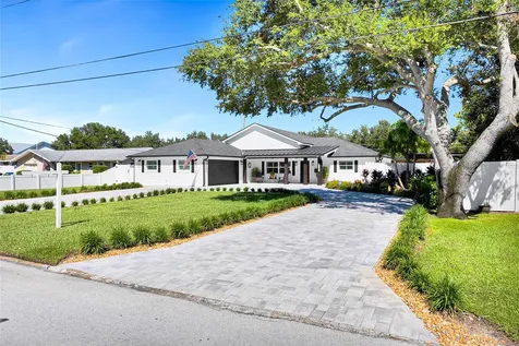 8101 38th Avenue N St Petersburg FL 33710
