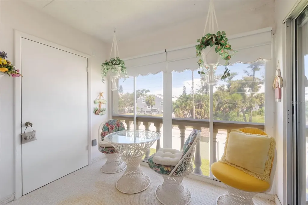 1250 S Pinellas Avenue Tarpon Springs FL 34689