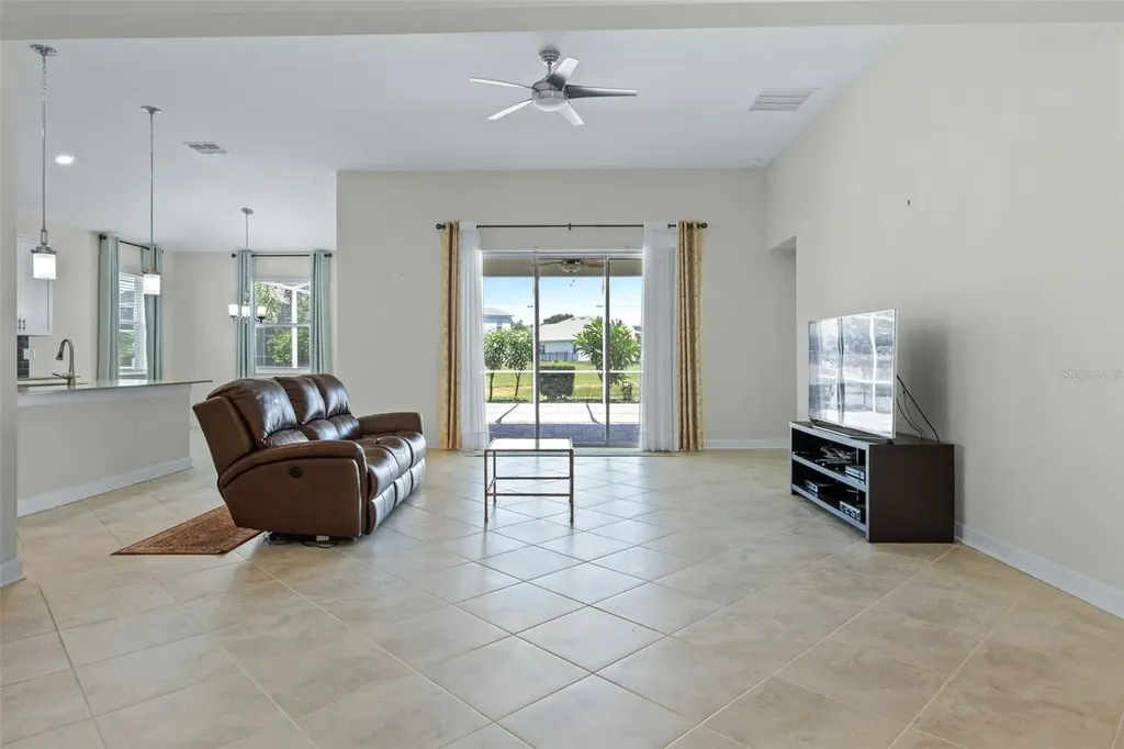 8879 Backspin Lane Davenport FL 33896