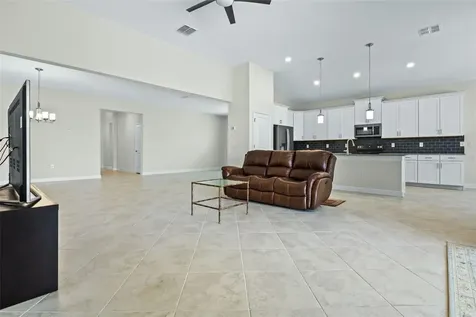 8879 Backspin Lane Davenport FL 33896