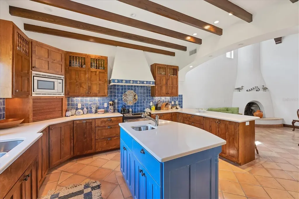 1021 10th Street W Boca Grande FL 33921