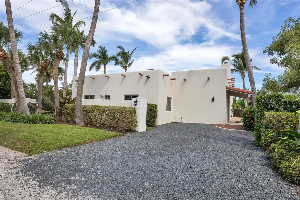 1021 10th Street W Boca Grande FL 33921
