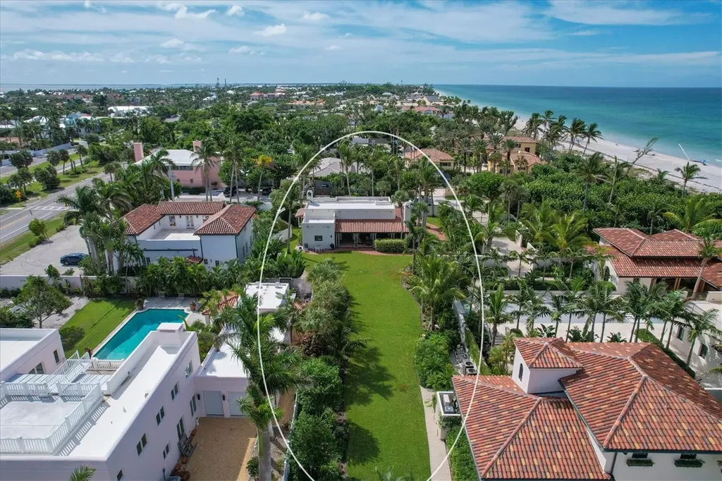 1021 10th Street W Boca Grande FL 33921