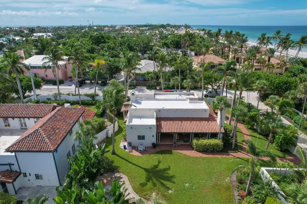 1021 10th Street W Boca Grande FL 33921