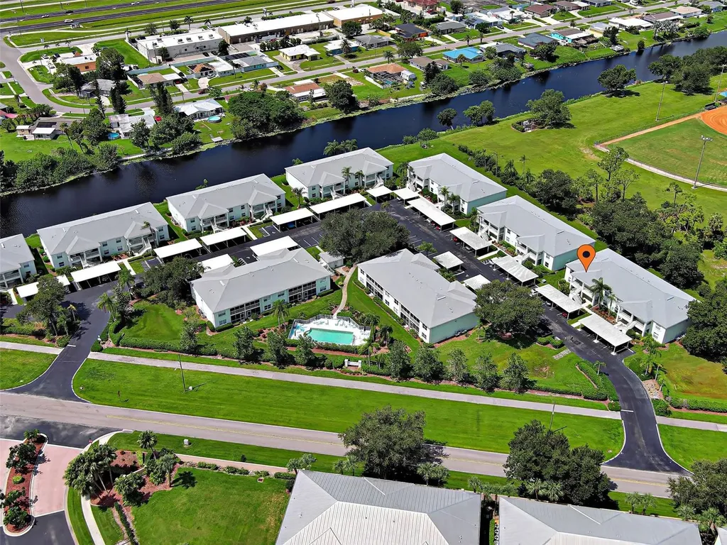 5725 Greenwood Avenue North Port FL 34287
