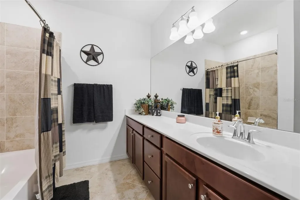 20392 Lagente Circle Venice FL 34293