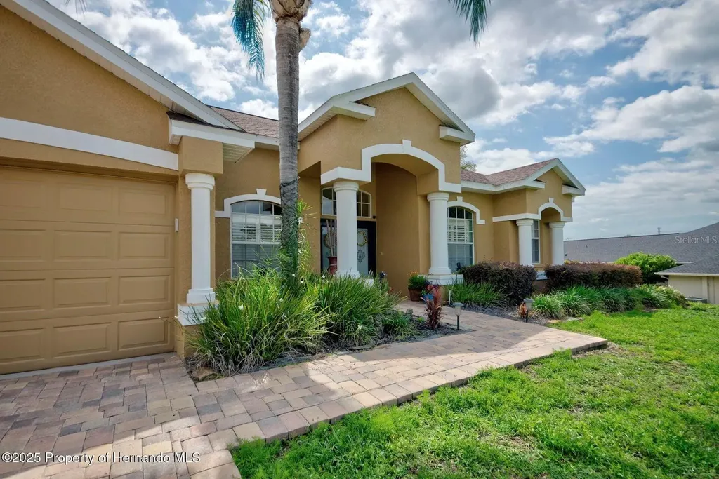 11422 Warm Wind Way Weeki Wachee FL 34613