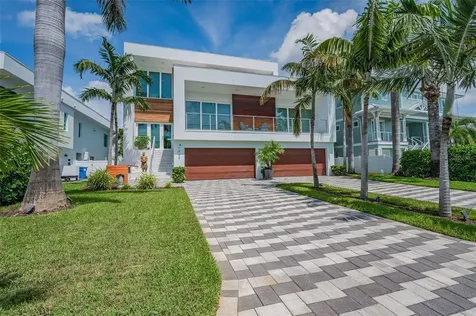 7843 10th Avenue S St Petersburg FL 33707