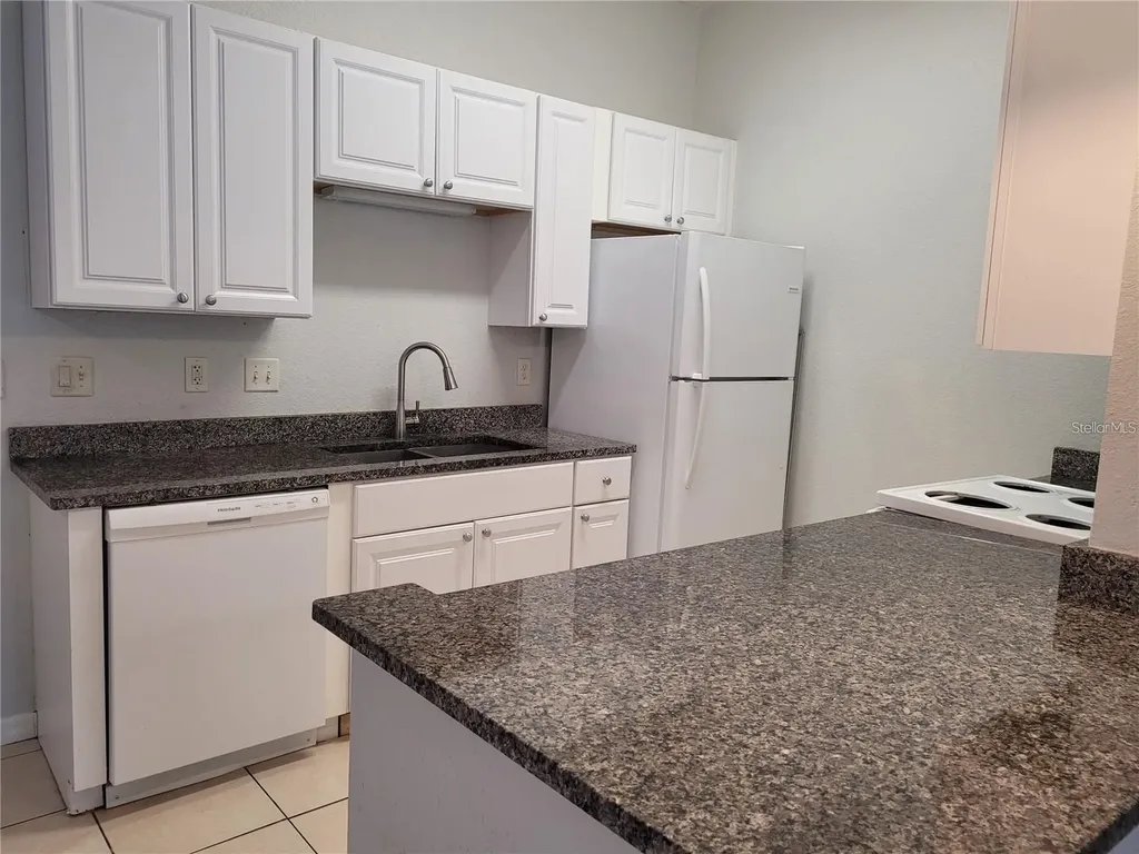 155 N Pearl Lake Causeway Altamonte Springs FL 32714