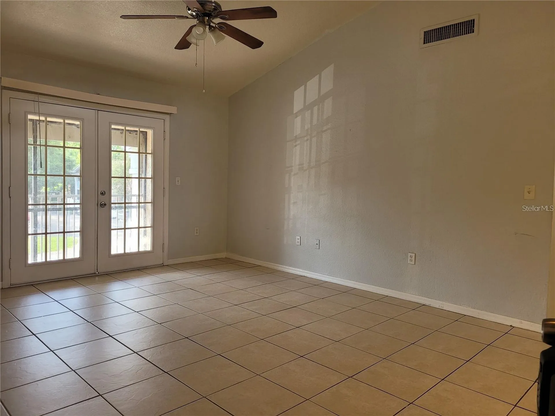 155 N Pearl Lake Causeway Altamonte Springs FL 32714