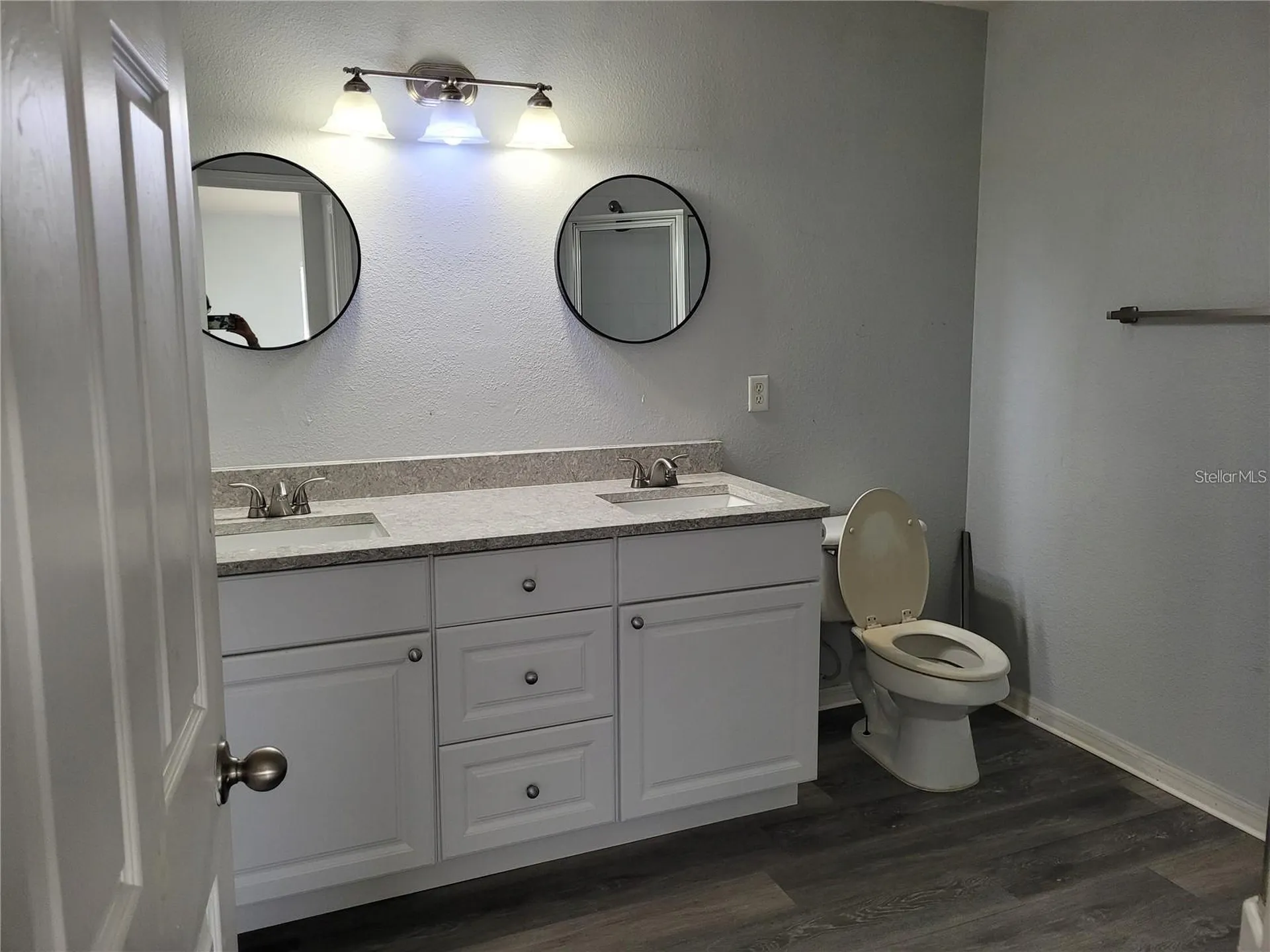 155 N Pearl Lake Causeway Altamonte Springs FL 32714