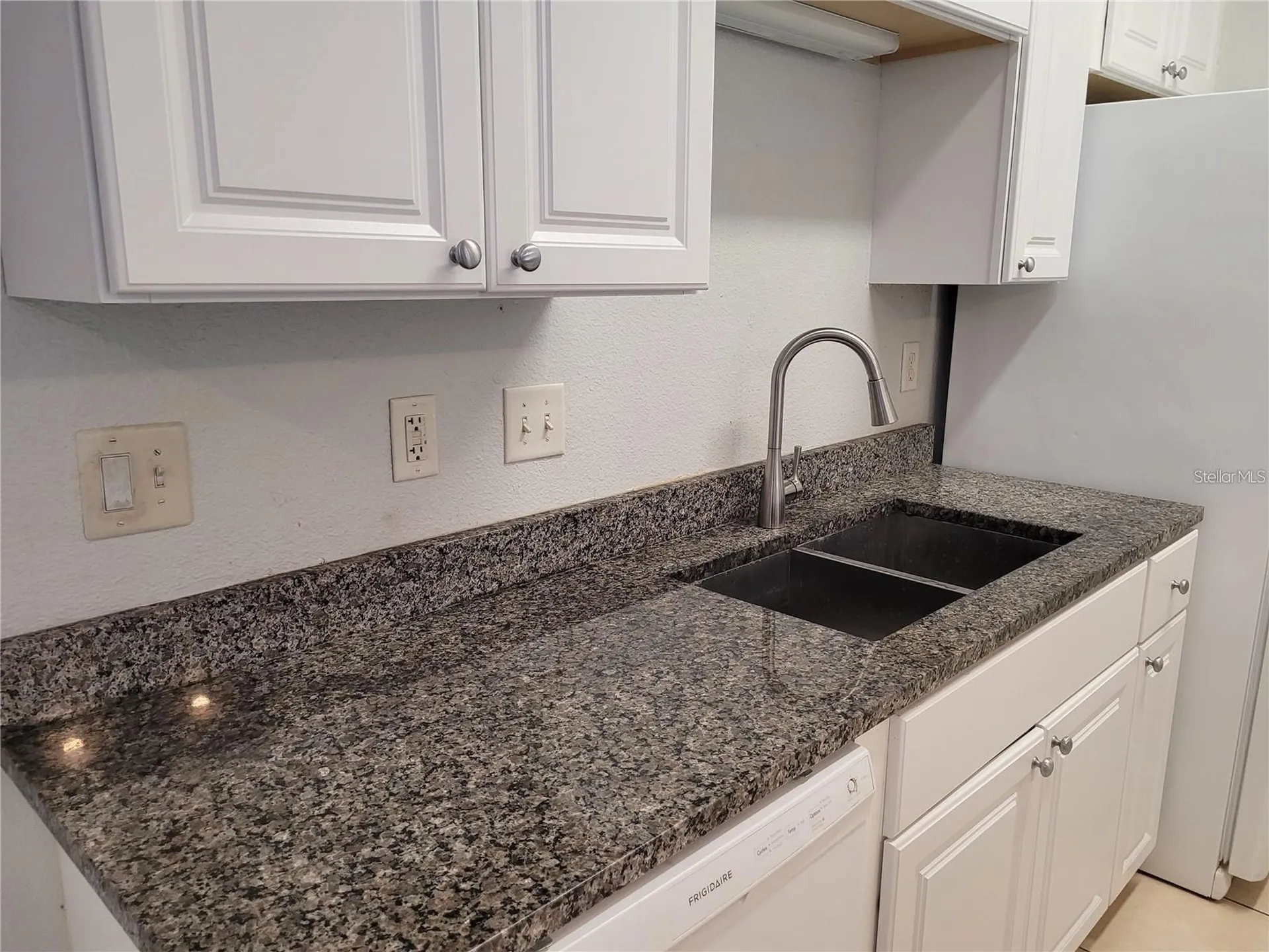 155 N Pearl Lake Causeway Altamonte Springs FL 32714