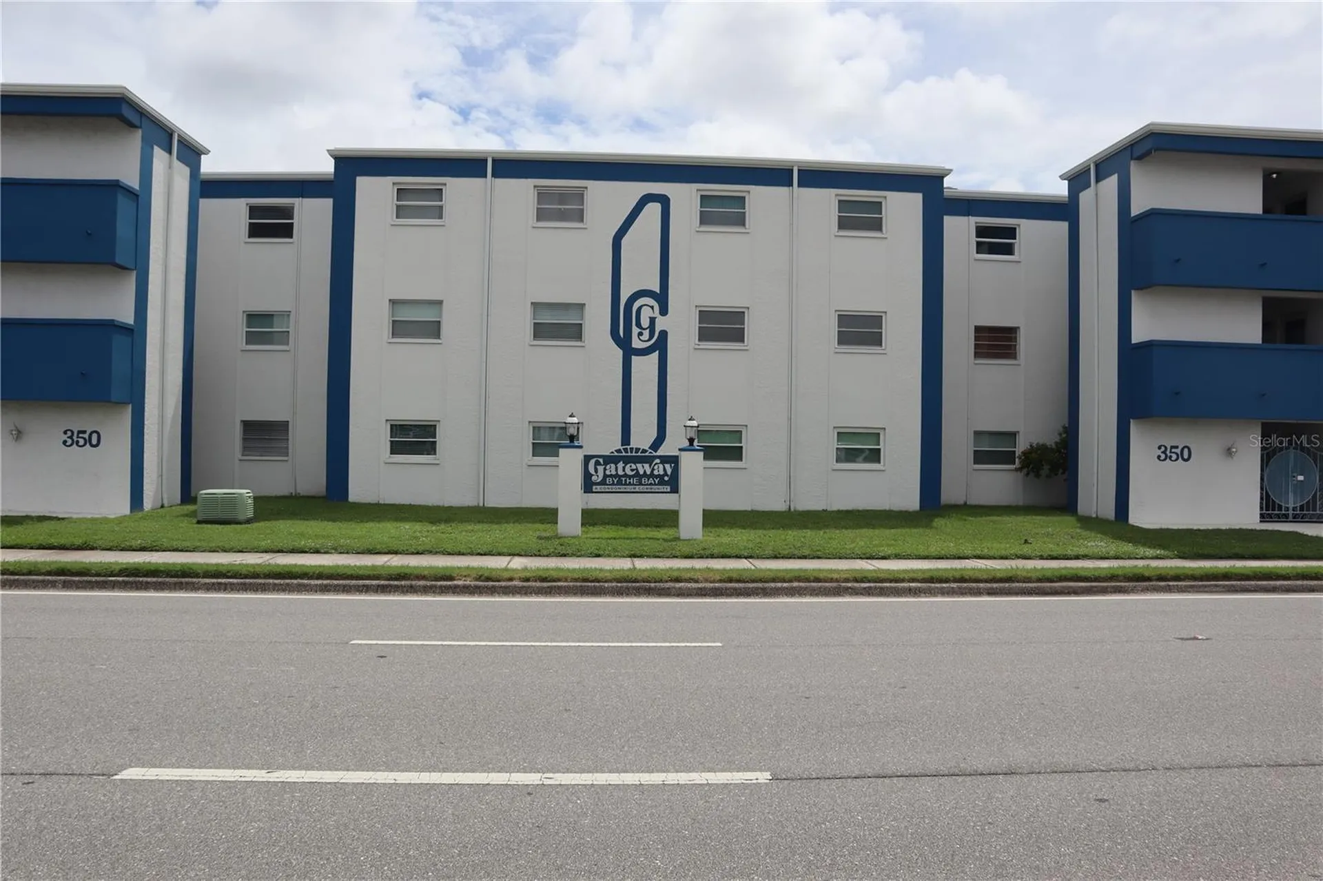 350 79th Avenue N St Petersburg FL 33702