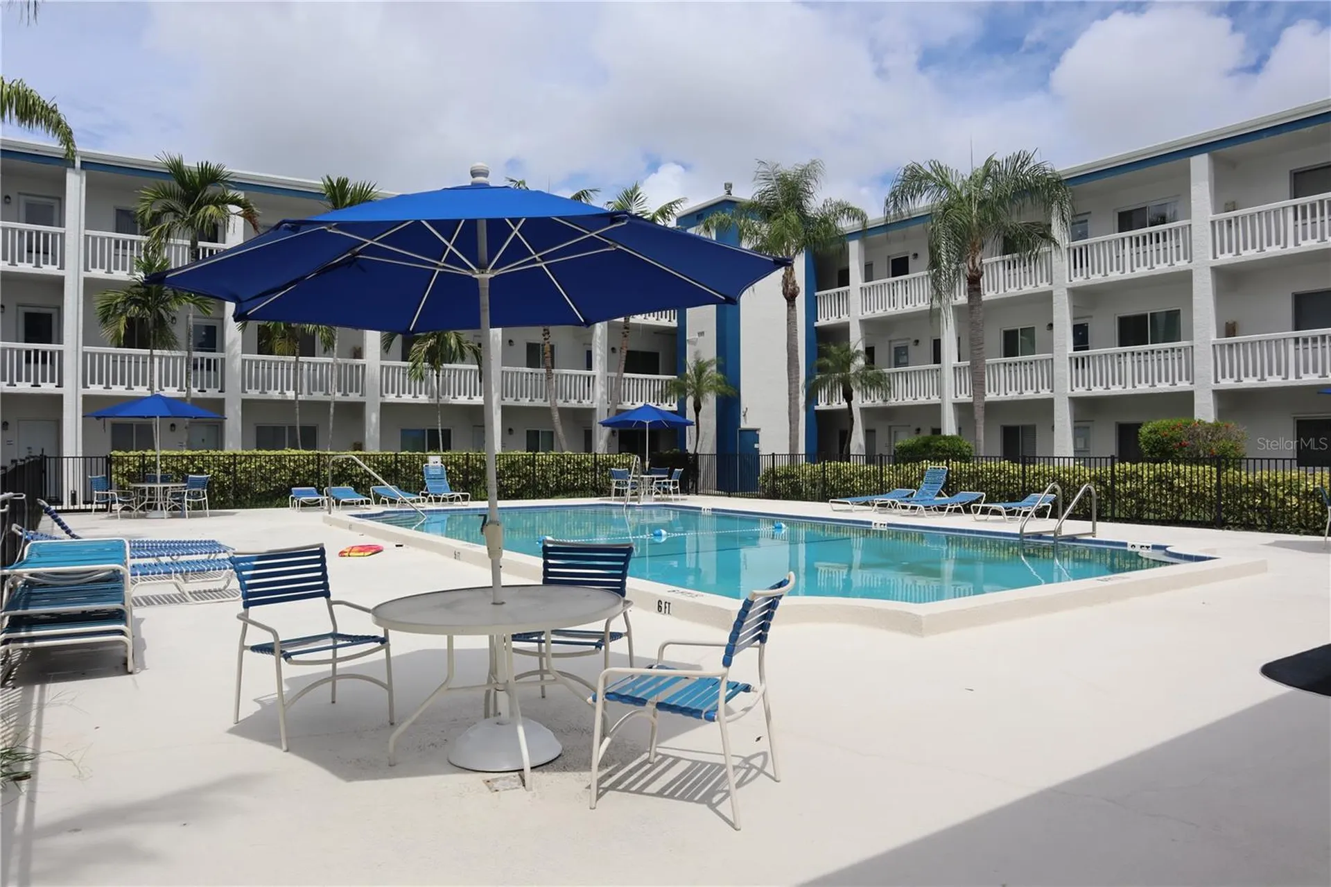 350 79th Avenue N St Petersburg FL 33702