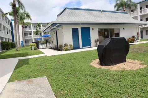 350 79th Avenue N St Petersburg FL 33702